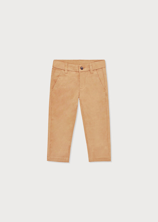 Pantalón chino camel