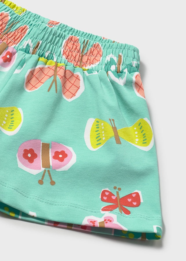 Pantalón corto estampado mariposa