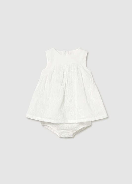 Vestido blanco bordado