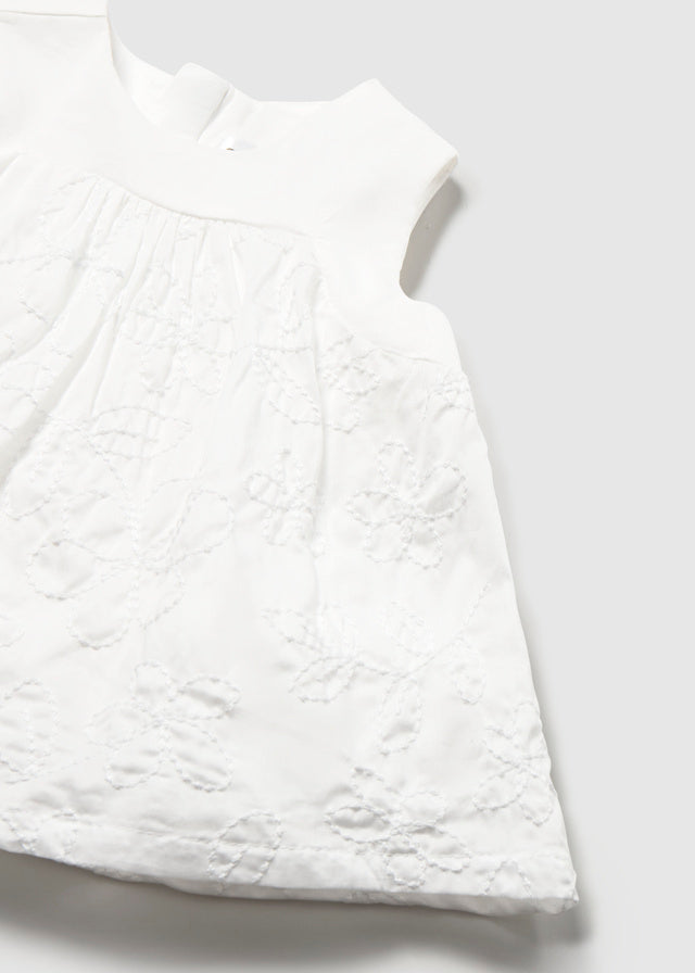 Vestido blanco bordado
