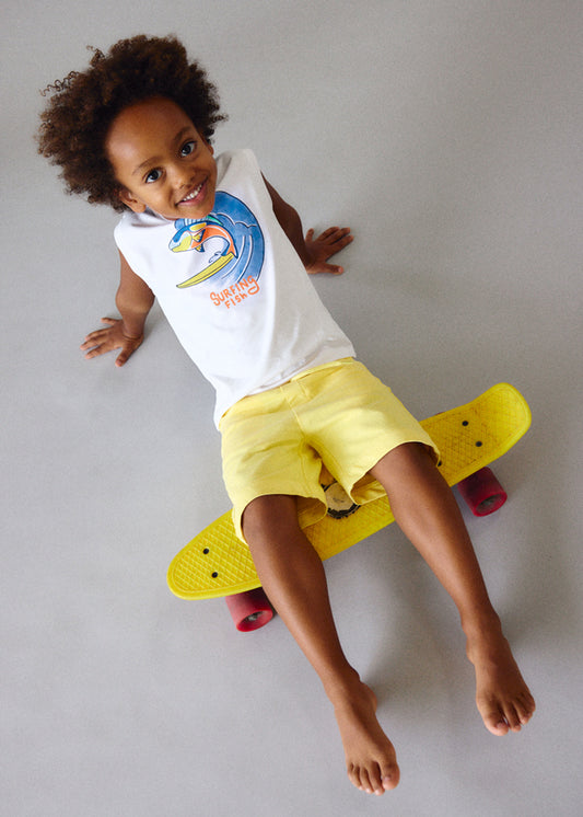 Camiseta pez surf